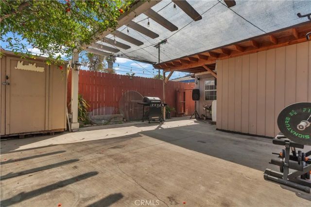 2063 E Knopf, Compton, CA 90222