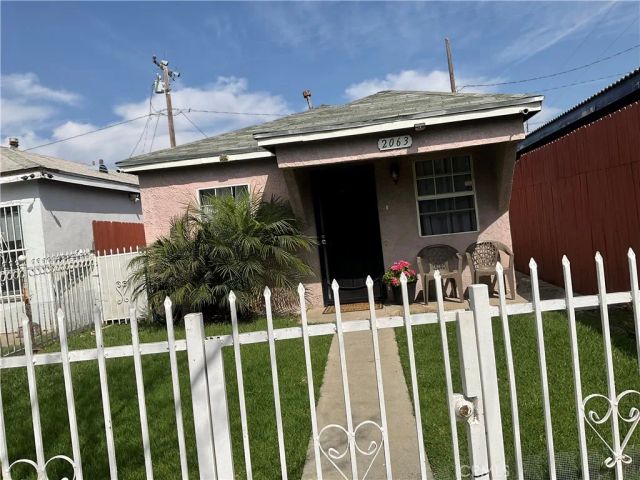 2063 E Knopf, Compton, CA 90222