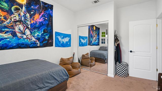 7280 Willow Creek Cir, Vallejo, CA 94591