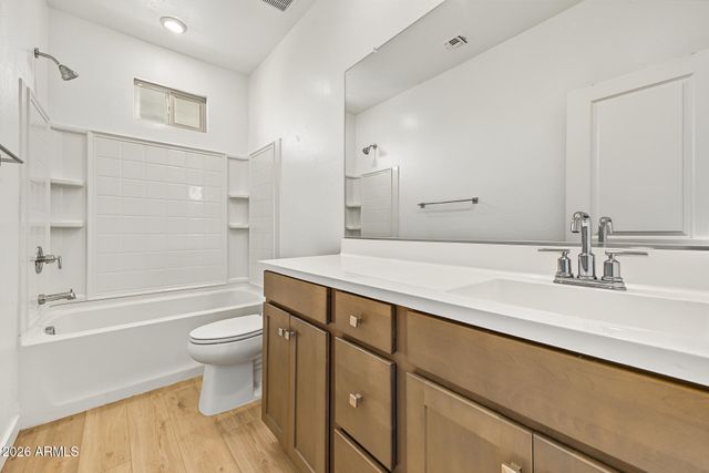 1323 W BLUEJAY Drive, Chandler, AZ 85286
