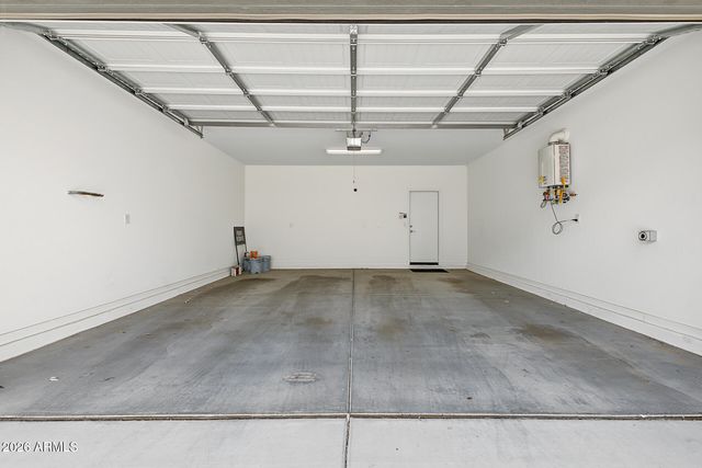 1323 W BLUEJAY Drive, Chandler, AZ 85286