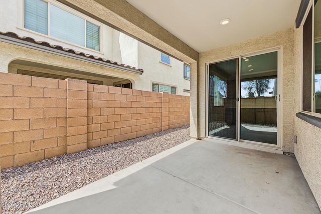 1323 W BLUEJAY Drive, Chandler, AZ 85286