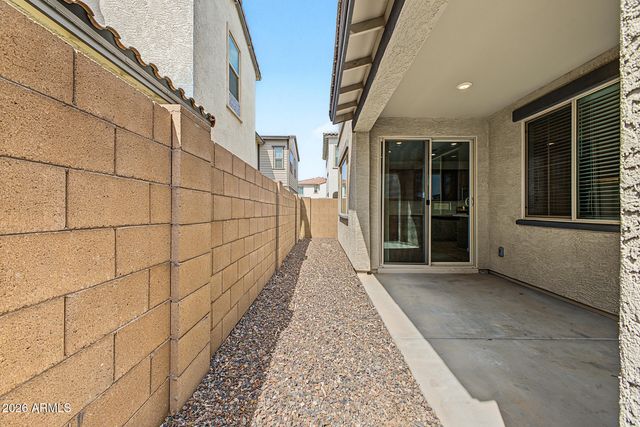 1323 W BLUEJAY Drive, Chandler, AZ 85286