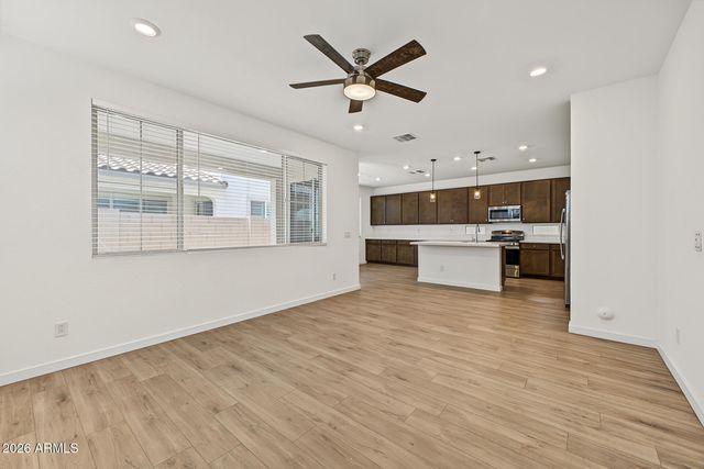 1323 W BLUEJAY Drive, Chandler, AZ 85286