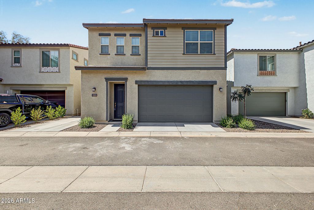 1323 W BLUEJAY Drive, Chandler, AZ 85286 — exterior