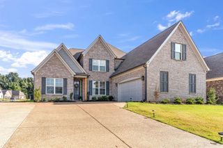 200 VALLEY VIEW LN, Oakland, TN 38060