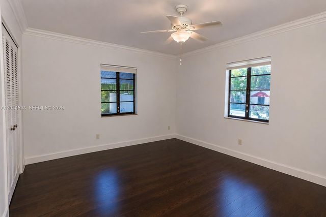 5390 Sunset Drive, Miami, FL 33143