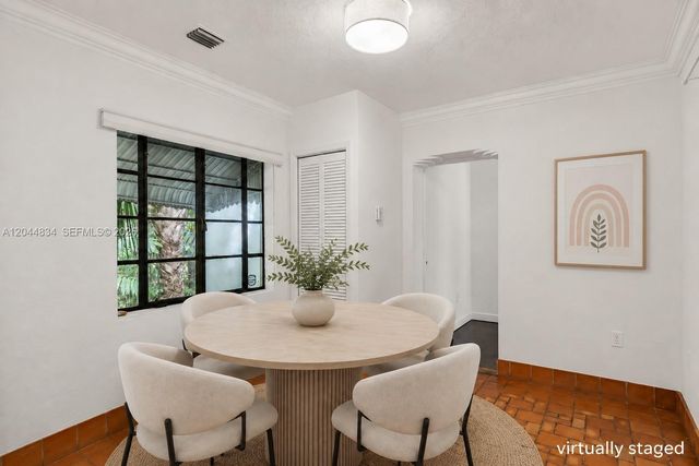 5390 Sunset Drive, Miami, FL 33143