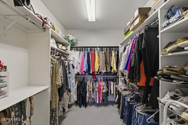 12333 Clifton Hill Road, El Paso, TX 79928