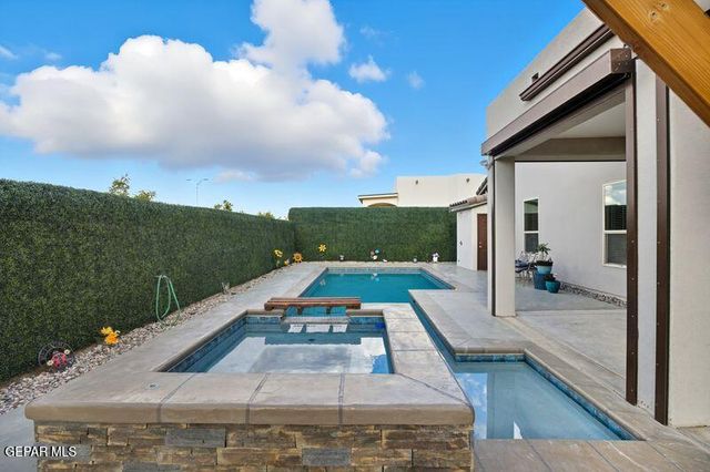 12333 Clifton Hill Road, El Paso, TX 79928