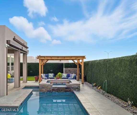 12333 Clifton Hill Road, El Paso, TX 79928