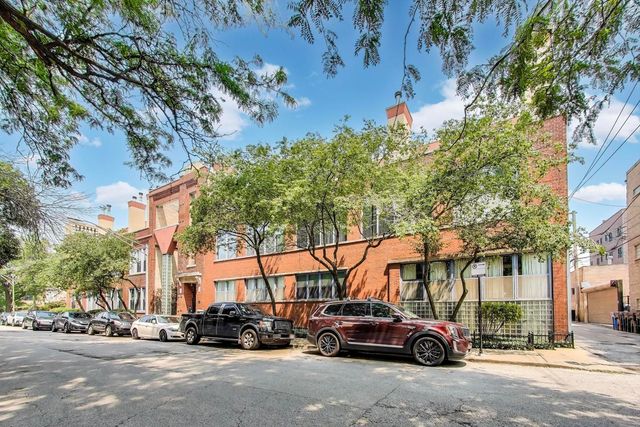 525 N ADA Street 4, Chicago, IL 60642