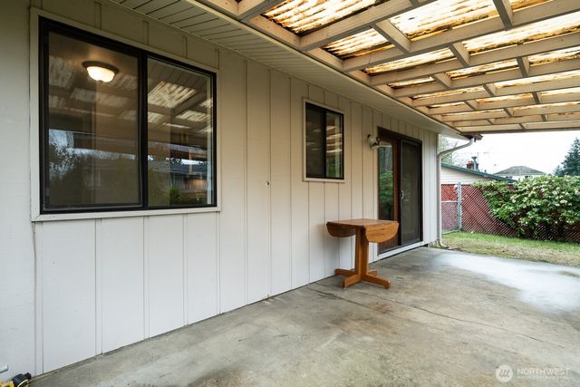 1625 Camas Avenue NE, Renton, WA 98056