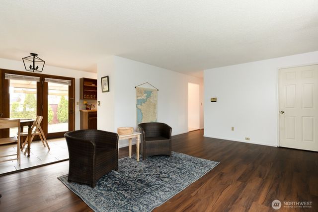 1625 Camas Avenue NE, Renton, WA 98056