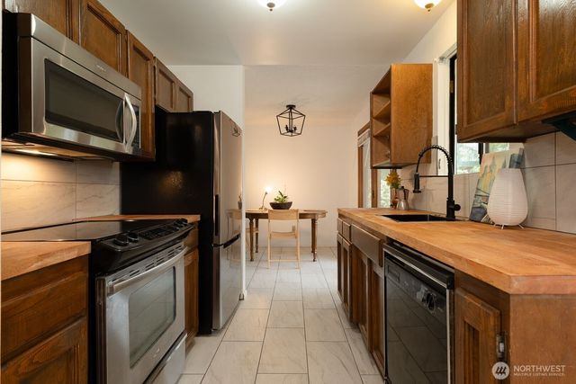 1625 Camas Avenue NE, Renton, WA 98056