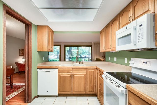 8441 Irwin Road 106, Bloomington, MN 55437
