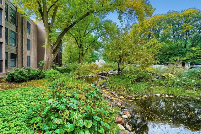 8441 Irwin Road 106, Bloomington, MN 55437