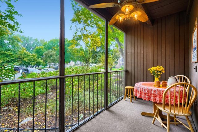 8441 Irwin Road 106, Bloomington, MN 55437