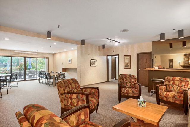 8441 Irwin Road 106, Bloomington, MN 55437
