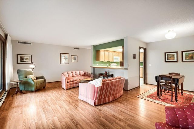 8441 Irwin Road 106, Bloomington, MN 55437