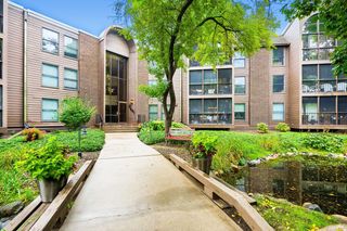 8441 Irwin Road 106, Bloomington, MN 55437