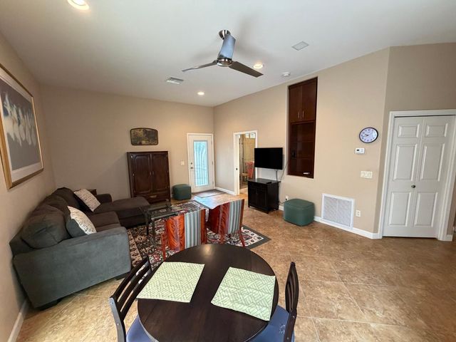 4132 E Grandview Circle, Mesa, AZ 85205