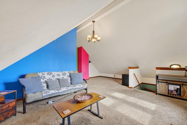 333 W Bender ROAD, Glendale, WI 53217