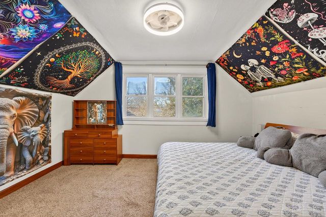 333 W Bender ROAD, Glendale, WI 53217