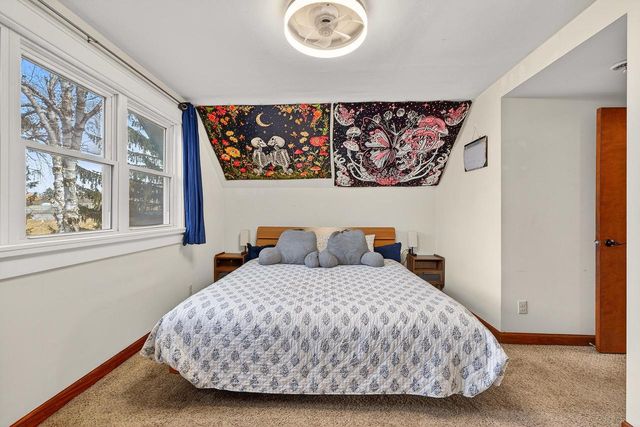 333 W Bender ROAD, Glendale, WI 53217