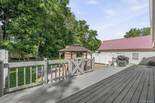 158 Robinson Lane, Wappingers Falls, NY 12590