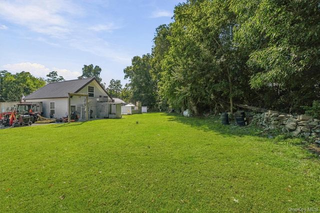 158 Robinson Lane, Wappingers Falls, NY 12590