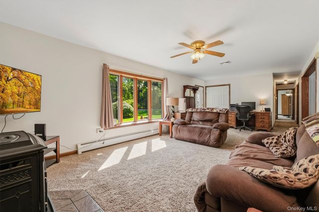 158 Robinson Lane, Wappingers Falls, NY 12590
