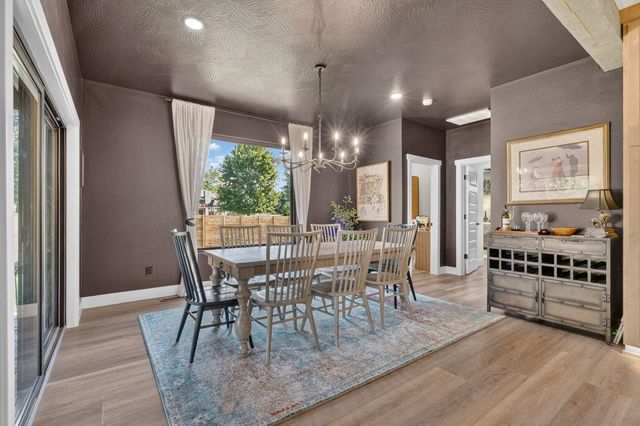 1631 E Cobblestone Drive, Ozark, MO 65721