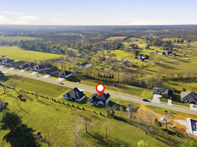 1631 E Cobblestone Drive, Ozark, MO 65721