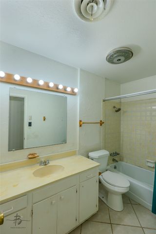 2605 Lakeway Drive, Shreveport, LA 71109