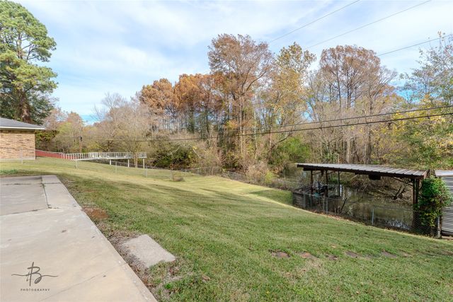 2605 Lakeway Drive, Shreveport, LA 71109