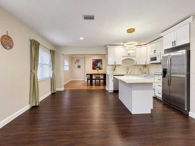 7035 ORKNEY AVENUE N, St Petersburg, FL 33709