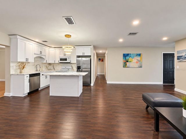 7035 ORKNEY AVENUE N, St Petersburg, FL 33709