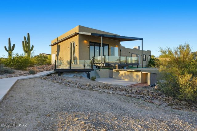 5051 N Hillcrest Drive, Tucson, AZ 85704