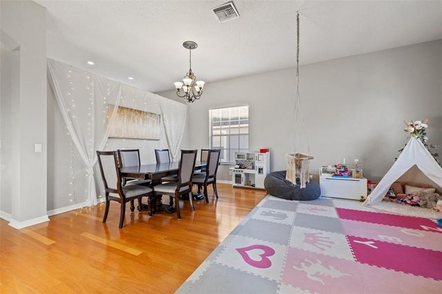 11808 LANCASHIRE DRIVE, Tampa, FL 33626