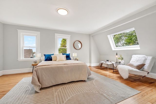 335 Huron Ave, Cambridge, MA 02138