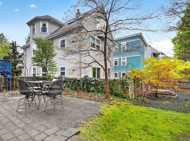 335 Huron Ave, Cambridge, MA 02138