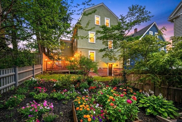 335 Huron Ave, Cambridge, MA 02138