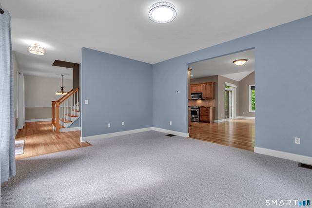 3 Arrowhead Trail, Waterford, CT 06385