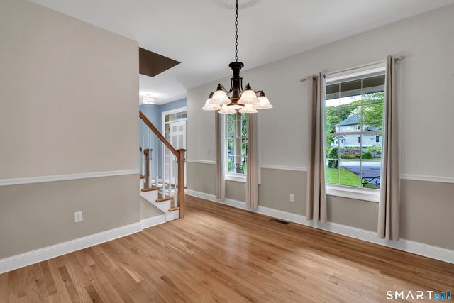 3 Arrowhead Trail, Waterford, CT 06385