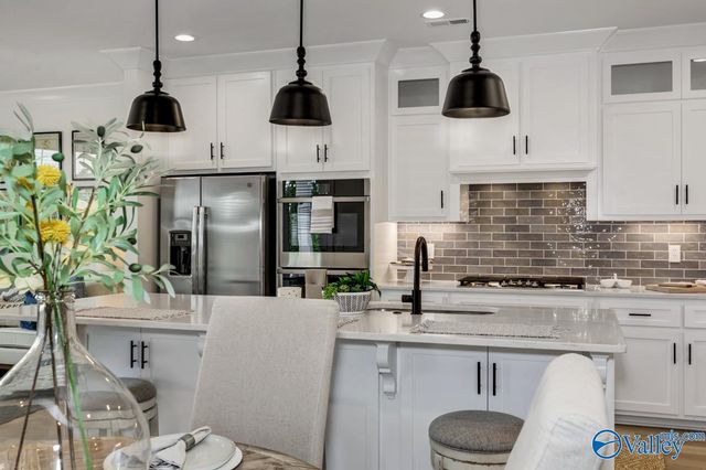 8319 Grayback Boulevard, Owens Cross Roads, AL 35763