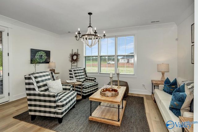 8319 Grayback Boulevard, Owens Cross Roads, AL 35763