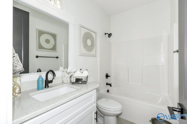 8319 Grayback Boulevard, Owens Cross Roads, AL 35763