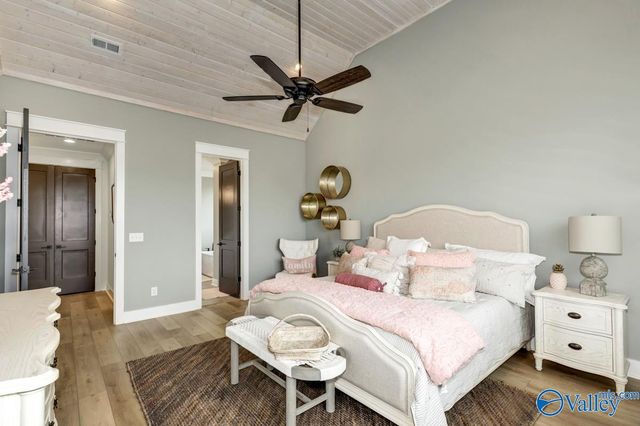 8319 Grayback Boulevard, Owens Cross Roads, AL 35763