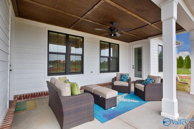 8319 Grayback Boulevard, Owens Cross Roads, AL 35763